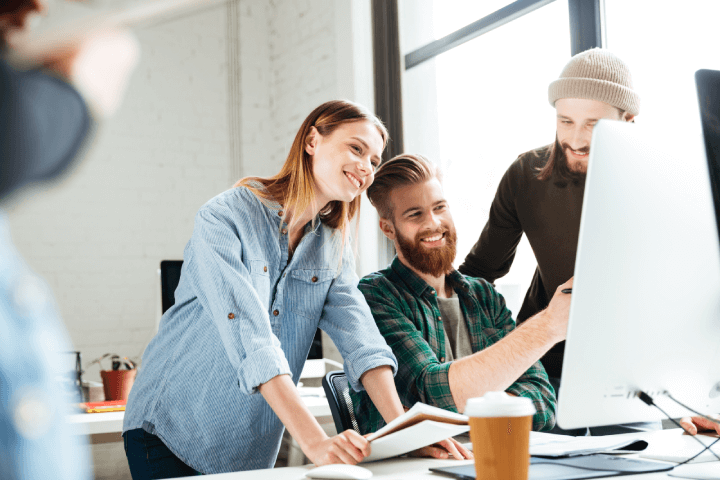 colleagues-using-computer-xapi