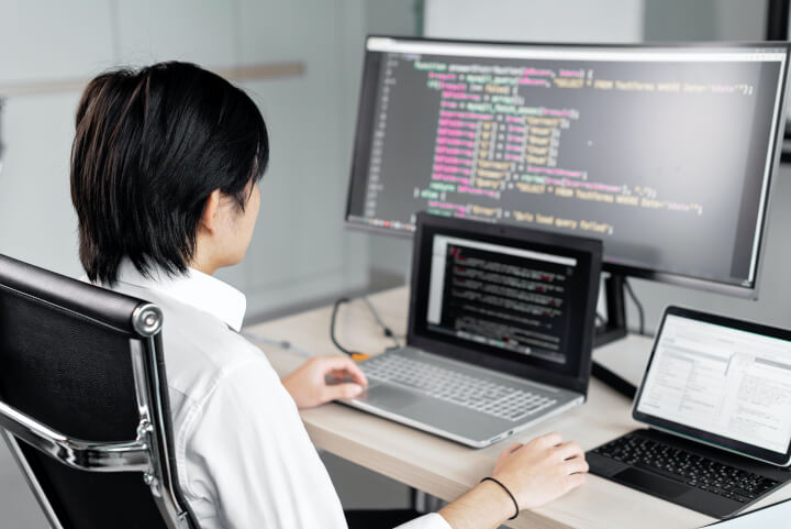 The 10 Best Online IT Certifications  resource cover image